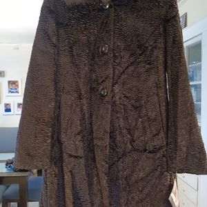Portrait coat with matching pocketbook